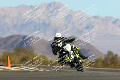 media/Jan-09-2022-SoCal Trackdays (Sun) [[2b1fec8404]]/Turn 14 (10am)/